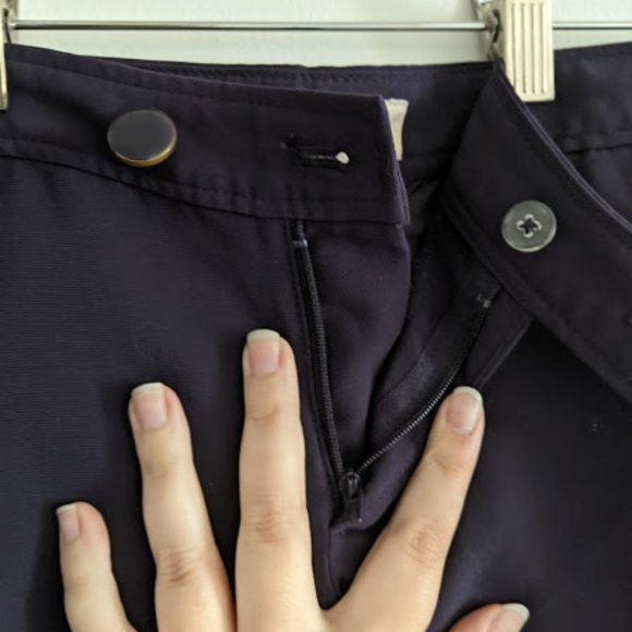 Banana Republic Navy Blue Dress Shorts Size 2 - Picture 7 of 11